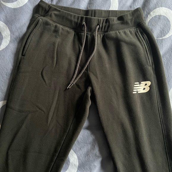 Womens new balance track pants size medium - Picture 1 of 4
